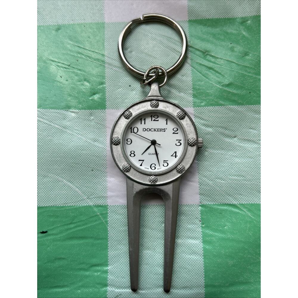 Dockers Divot Tool Watch
